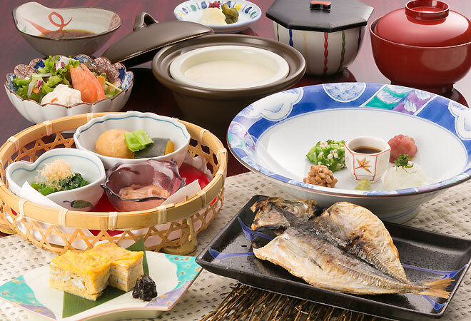 熱海温泉ホテル貫一の夕食