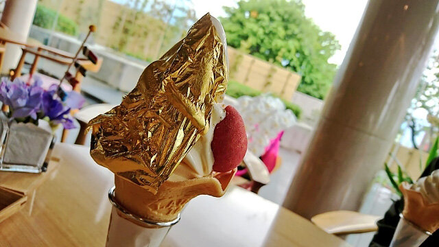 金箔ソフトクリーム