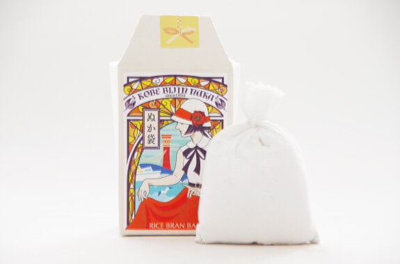 何度も触りたくなる！神戸で生まれた米ぬか化粧品で艶肌美人
