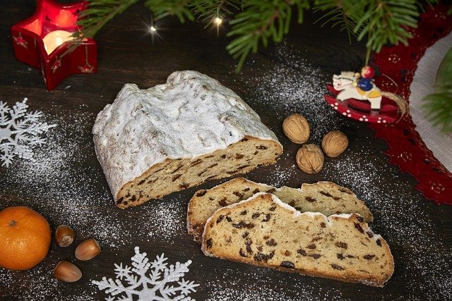 日本でも話題のドイツのお菓子！「シュトーレン」は、なぜクリスマスに食べるの？