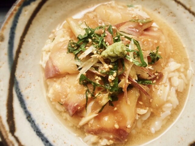 はぎの食品の海鮮だし塩を使った鯛茶漬け