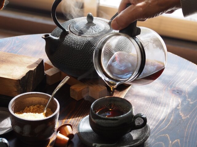 堅牢な美しさで魅了する岩手の伝統工芸品「南部鉄器」