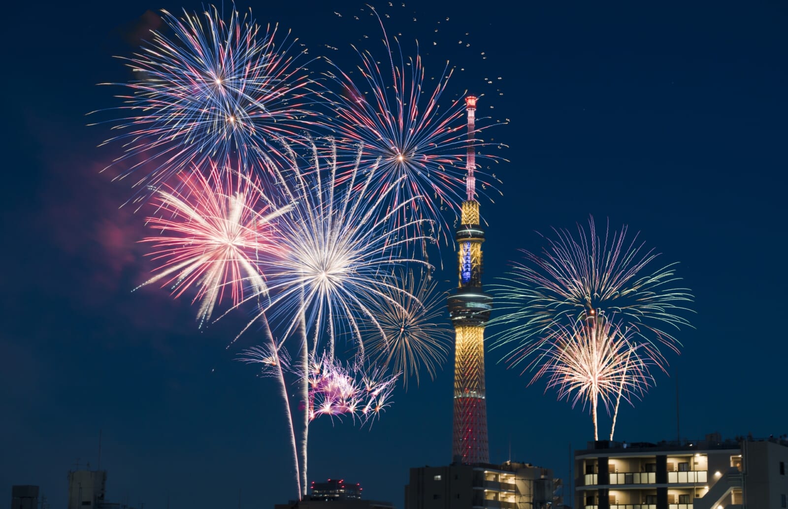【2026年版】関東の花火大会10選|穴場スポット・日程・アクセスまとめ